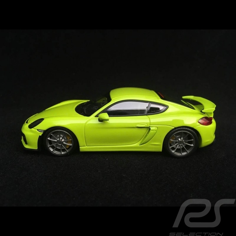 Porsche Cayman GT4 981 2015 light green 1/43 Minichamps CA04316075