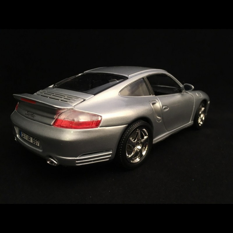 Porsche 911 Turbo type 996 2000 silver grey 1/18 Burago 12030