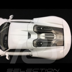 Porsche 918 Spyder 2016 blanche white weiß version fermée closed top 1/18 Welly 18051 WF