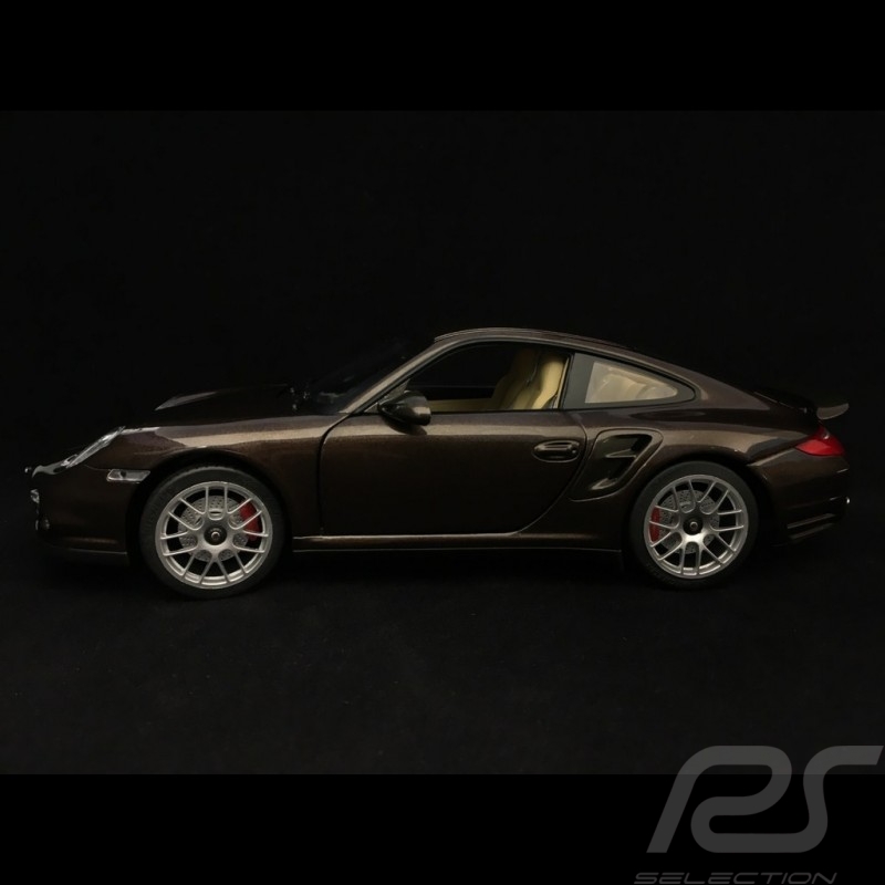 Porsche 911 Turbo 997 2010 marron Macadamia 1/18 Norev 187622