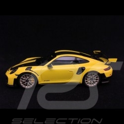 Porsche 911 GT2 RS type 991 Weissach Package yellow / black 1/43 Spark WAP0201520J