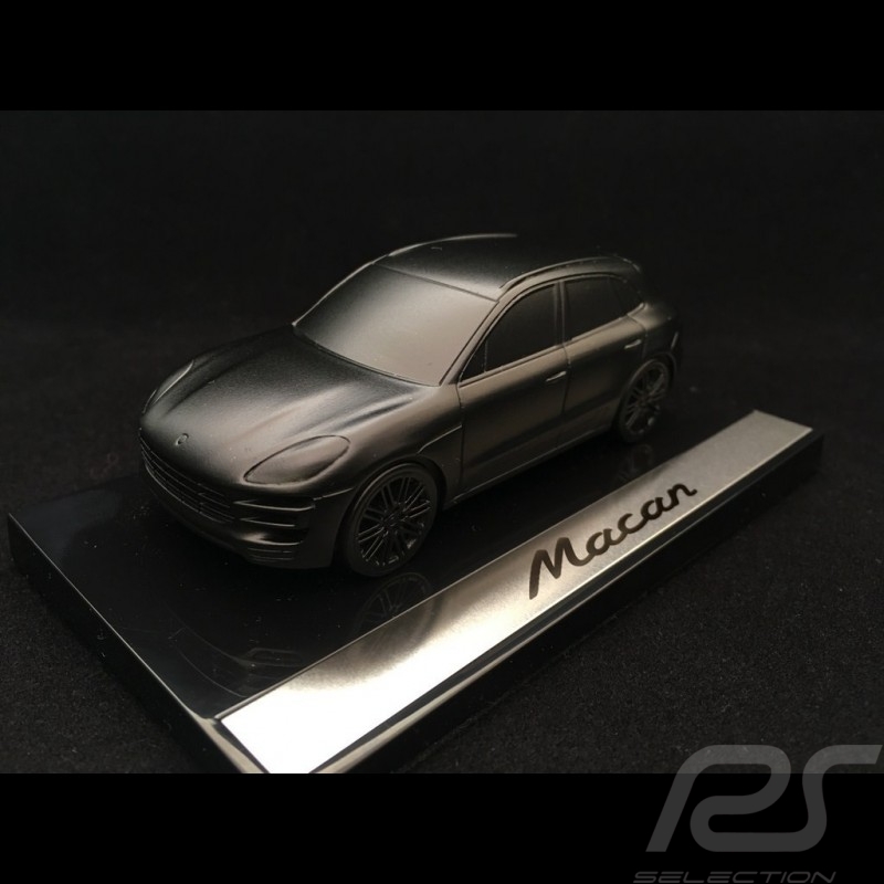 Sculpture Porsche Macan sur socle 1/43 Porsche Design WMAA1501000200 noir satiné black schwartz satin Skulptur