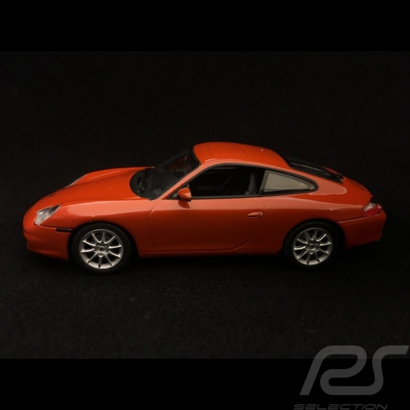 Porsche 911 Carrera type 996 2001 orange red metallic 1/43 Minichamps 940061021