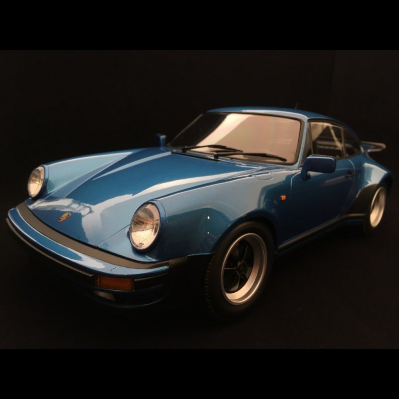 Porsche 911 (930) Turbo 1977 metallic blue 1/12 Minichamps 125066104