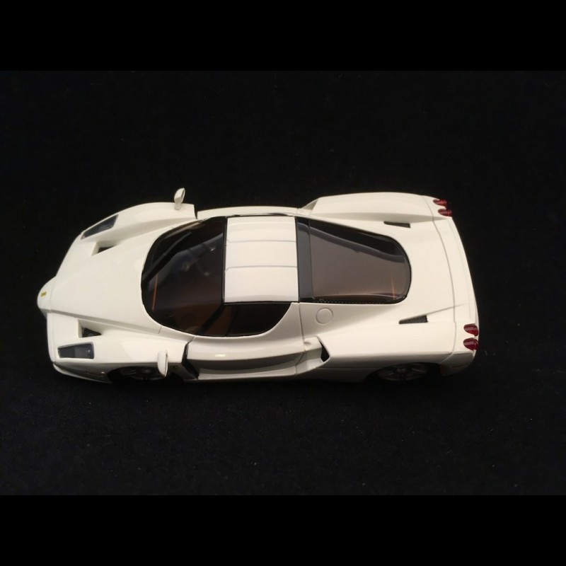 Ferrari Enzo white 1/43 Kyosho DNX501W