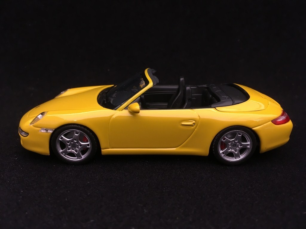 Porsche 997 Carrera S Cabriolet 2005 Mk I Speed Yellow 1 43 Minichamps 400063031 Selection Rs