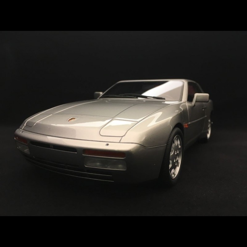 Porsche 944 Turbo S 1988 silver grey metallic 1 18 LS-Collectibles LS023B