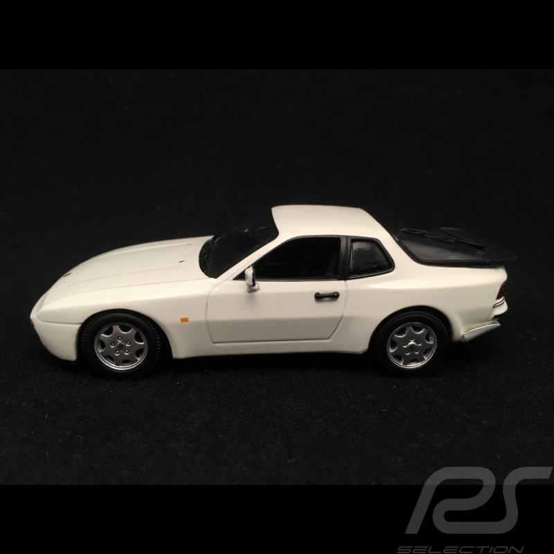 Porsche 944 S2 1989 Grand Prix White 1/43 Minichamps 400062222