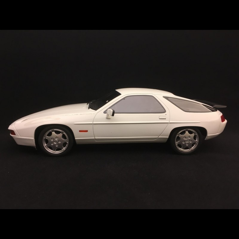 Porsche 928 S4 Club Sport 1988 Grand Prix white 1/18 LS