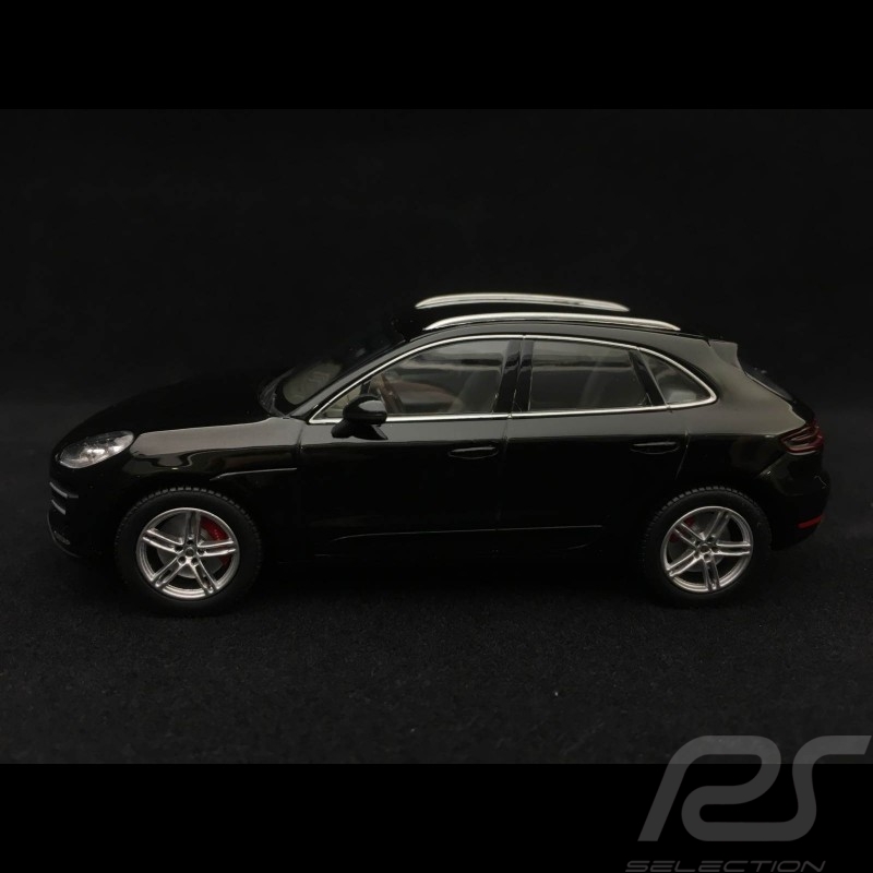 Porsche Macan Turbo 2013 schwarz 1/43 Minichamps WAP0201520E