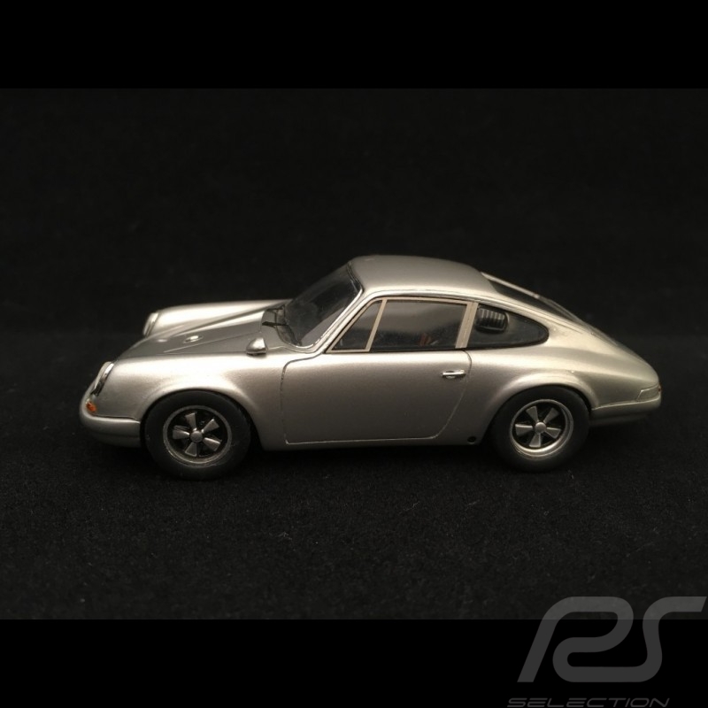 着後レビューで 送料無料】 シルバー ポルシェ 1967 911R Porsche 