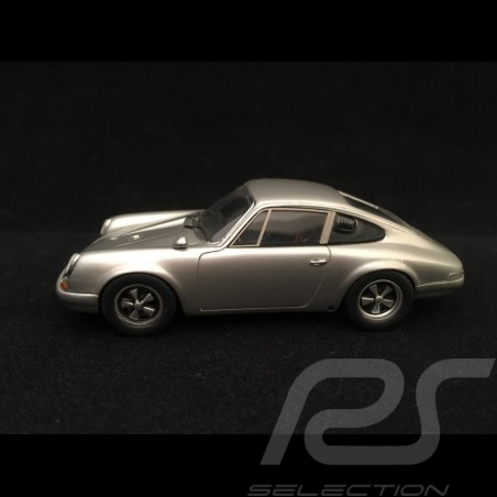 Porsche 911 R 1967 silver grey metallic 1/43 Spark S0911