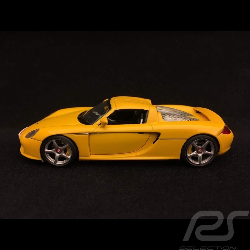 Porsche Carrera GT 2003 Speedgelb 1/43 Autoart 58044