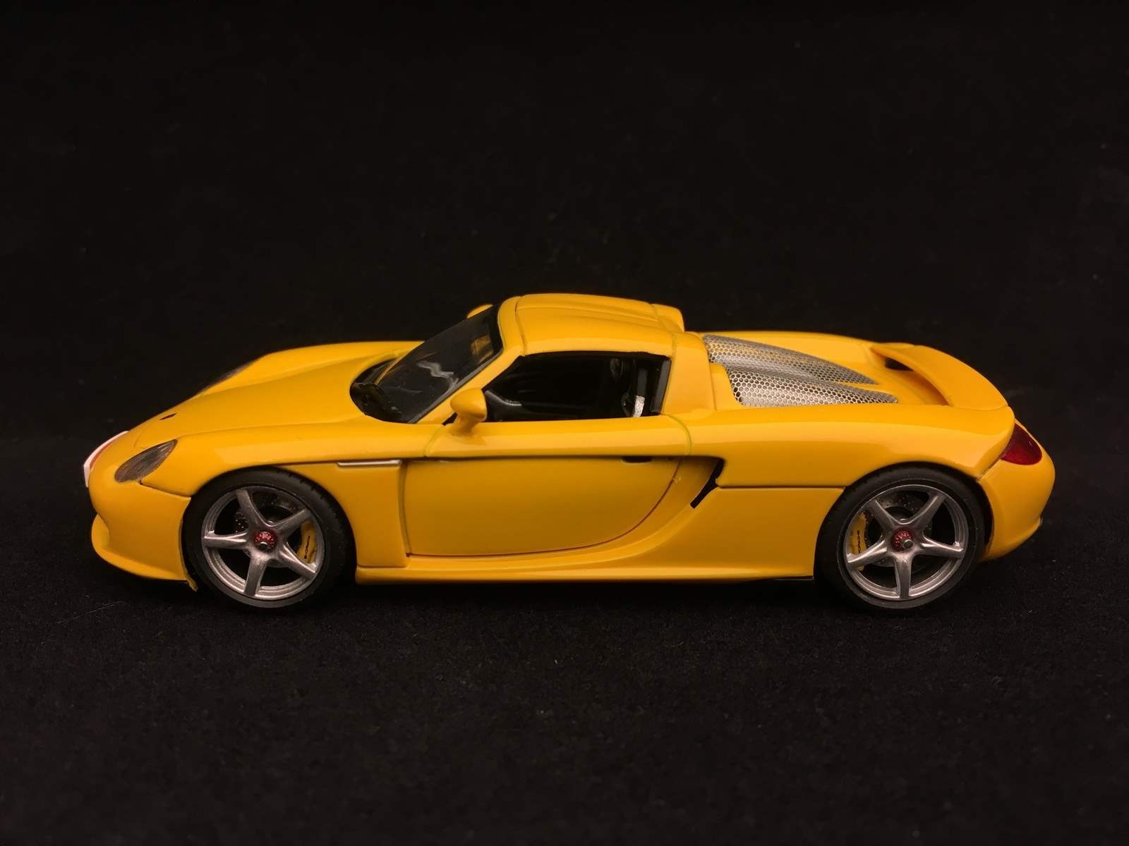 autoart carrera gt