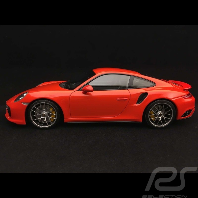 Porsche 911 Turbo S type 991 mark II 2016 orange 1/18 Minichamps 110067120