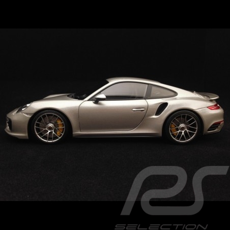 Porsche 911 Turbo S typ 991 mark II 2016 silber grau 1/18 Minichamps 113067126