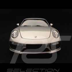 Porsche 911 Turbo S typ 991 mark II 2016 silber grau 1/18 Minichamps 113067126