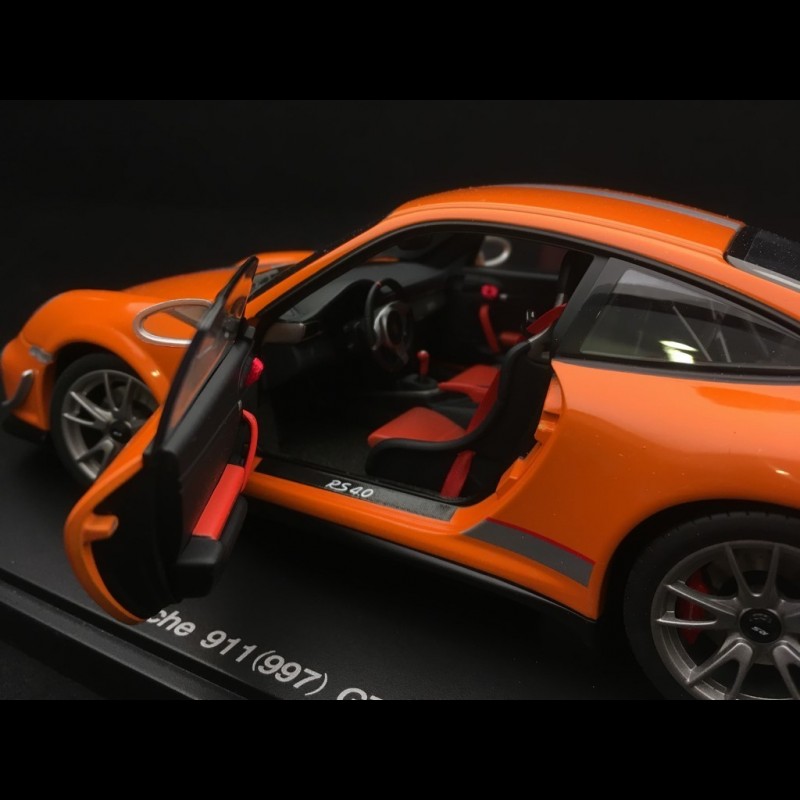 Porsche 911 GT3 RS 4.0 type 997 mark II 2012 orange 1/18 Autoart 78148