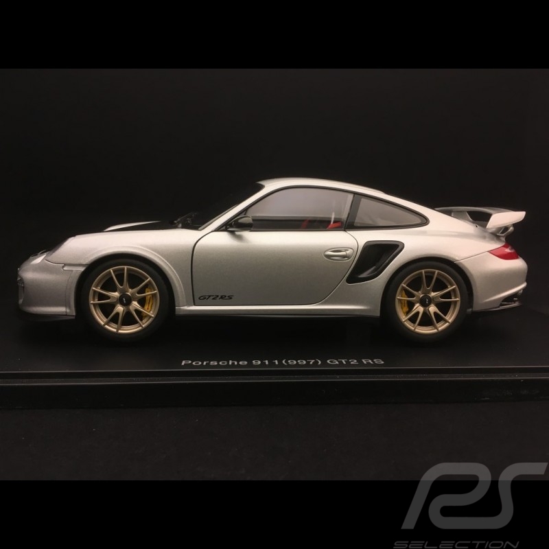 Porsche 911 GT2 RS typ 997 2010 silbergrau 1/18 Autoart 77961
