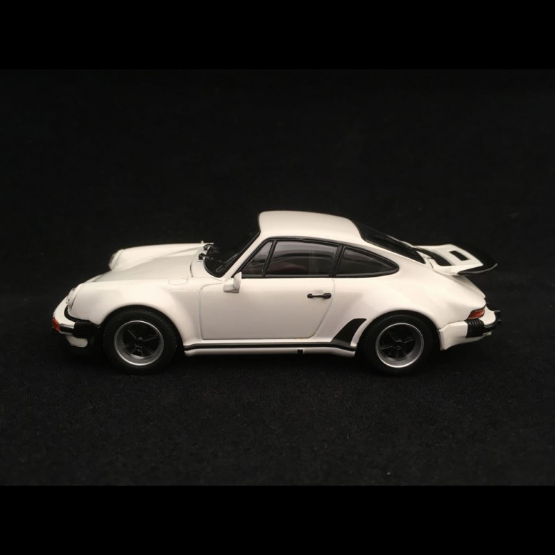 porsche-911-turbo-30-type-930-