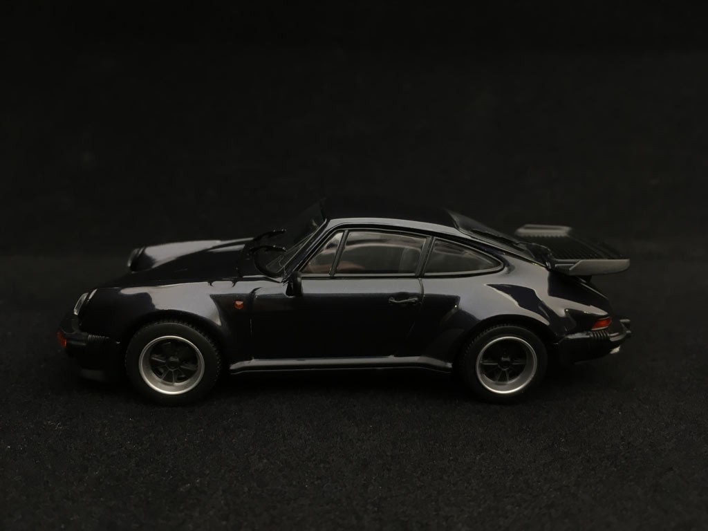 Porsche 911 Turbo 3 3 Type 930 1989 Dark Blue 1 43 Kyosho 05525db Selection Rs