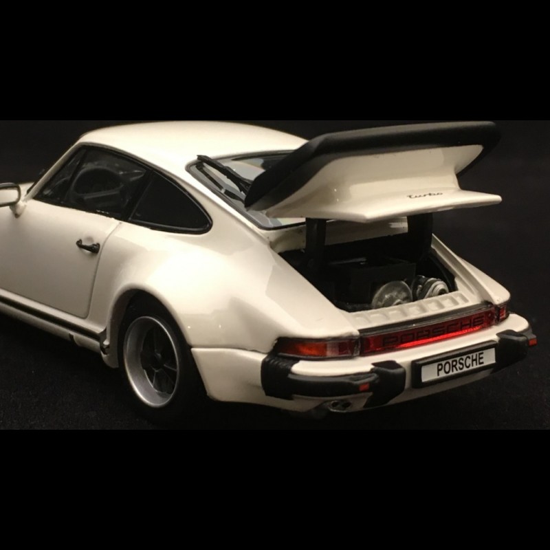 Porsche 911 Turbo 3.3 type 930 1989 white 1/43 Kyosho 05525W