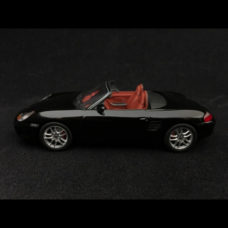 Porsche Boxster S 986 2002 schwarz 1/43 Minichamps 400062070