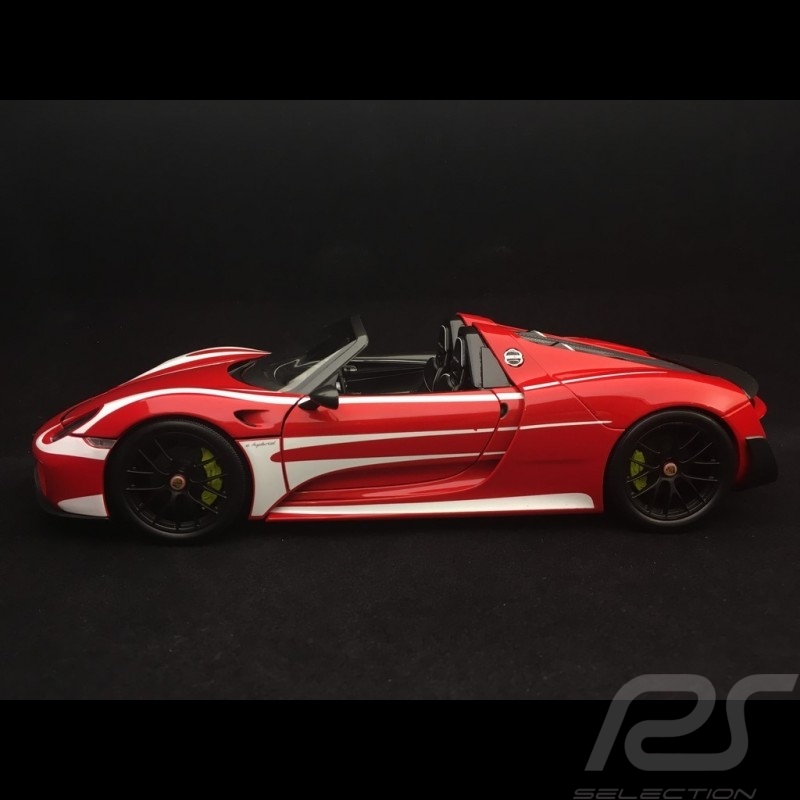 Porsche 918 Spyder Pack Weissach 1/18 Minichamps 110062442 rouge / bandes blanches red / white stripes rot / weiße Streifen