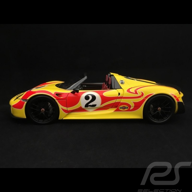 Porsche 918 Spyder 2015 Weissach Package jaune / rouge 1/18 Minichamps 110062446