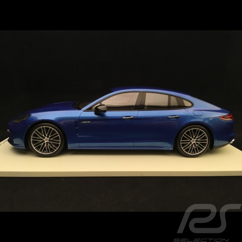 Porsche Panamera Turbo S e-hybrid 1/18 Spark 18S284 Bleu saphir métallisé Sapphire blue saphirblau