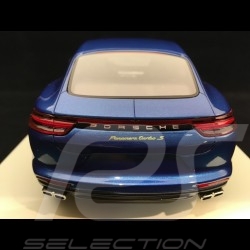 Porsche Panamera Turbo S e-hybrid Sapphire blue metallic 1/18 Spark 18S284