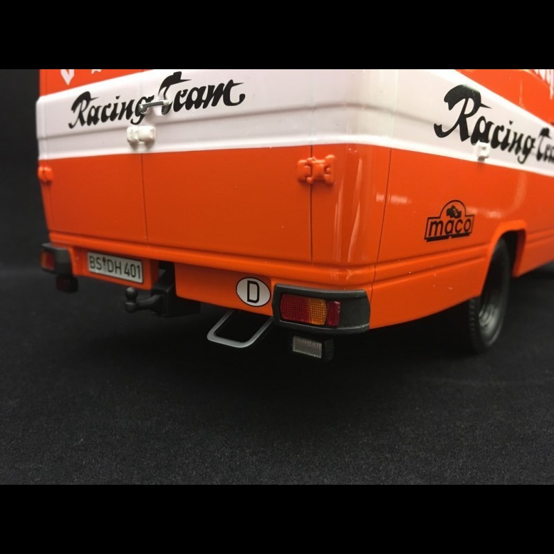 Mercedes L408 Case truck Porsche Jägermeister racing team 1/18