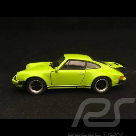 Porsche 911 Turbo 3.0 1975 jouet à friction Welly vert lumière pull back toy Spielzeug Reibung light green lichtgrün