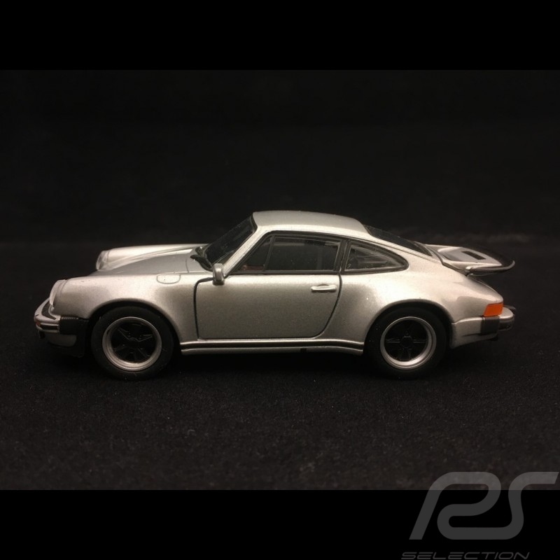 Porsche 911 Turbo 3.0 1975 jouet à friction Welly gris métallisé pull back toy Spielzeug Reibung silver grey silbergrau