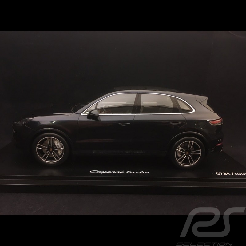 Porsche Cayenne Turbo mark III 2018 moonlightblau 1/18 Spark WAP0213120J