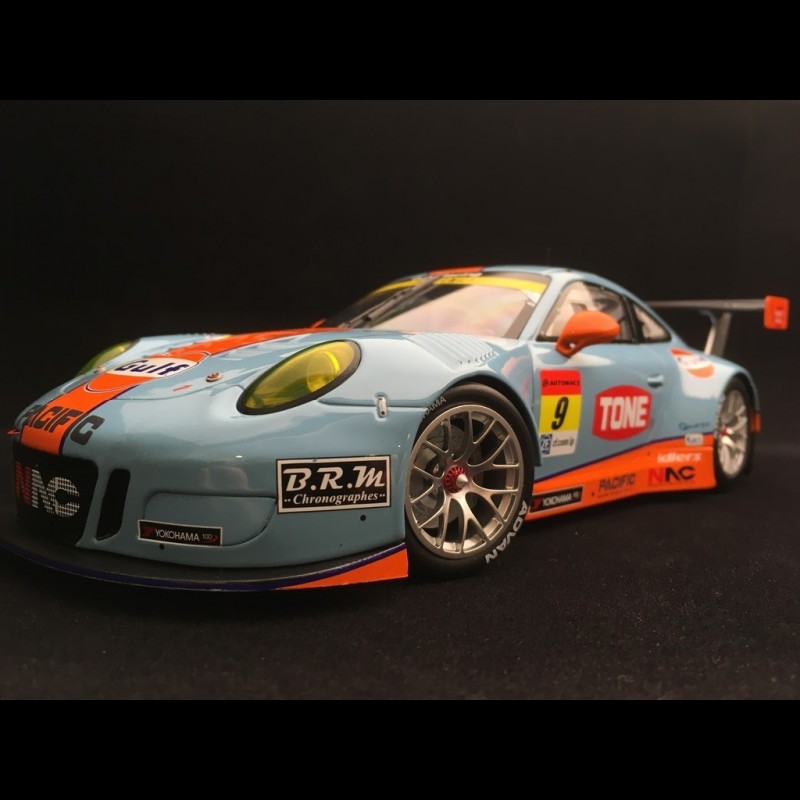 Porsche 911 GT3 R typ 991 Okayama 2017 n° 9 Gulf Racing 1/18 