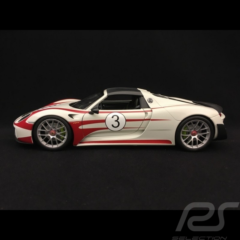Porsche 918 Spyder Salzburg n° 3 weißgrau / rot 1/18 Welly MAP02184818