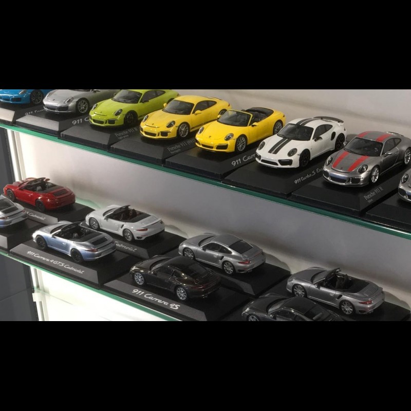 Vitrine murale spéciale modèles réduits jusqu'à 264 miniatures Porsche à  l'échelle 1/43 1/24 1/18