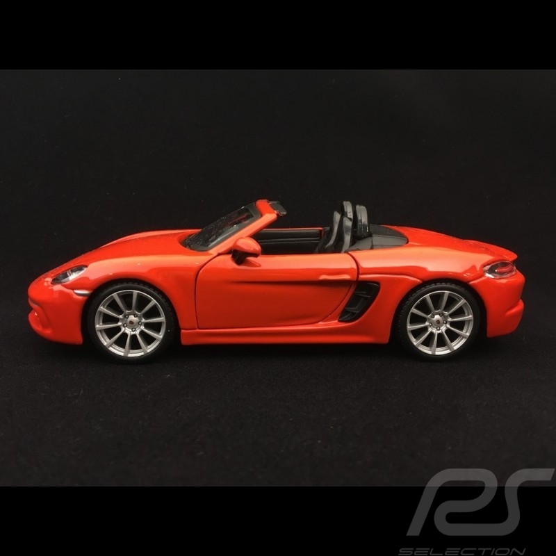 Porsche 718 Boxster 982 2017 Lava orange 1/24 Bburago 21087OR