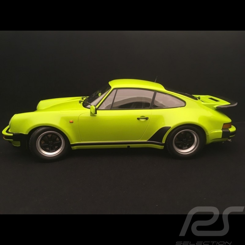 Porsche 911 3.0 turbo 1975 lindgrün 1/12 Minichamps 125066119