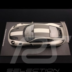 Porsche 911 GT2 RS 991 2018 Pack Weissach chalk grey 1/18 Spark 18S299