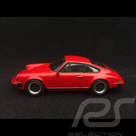 Porsche 911 SC 3.0 1979 guards red 1/43 Minichamps 940062021
