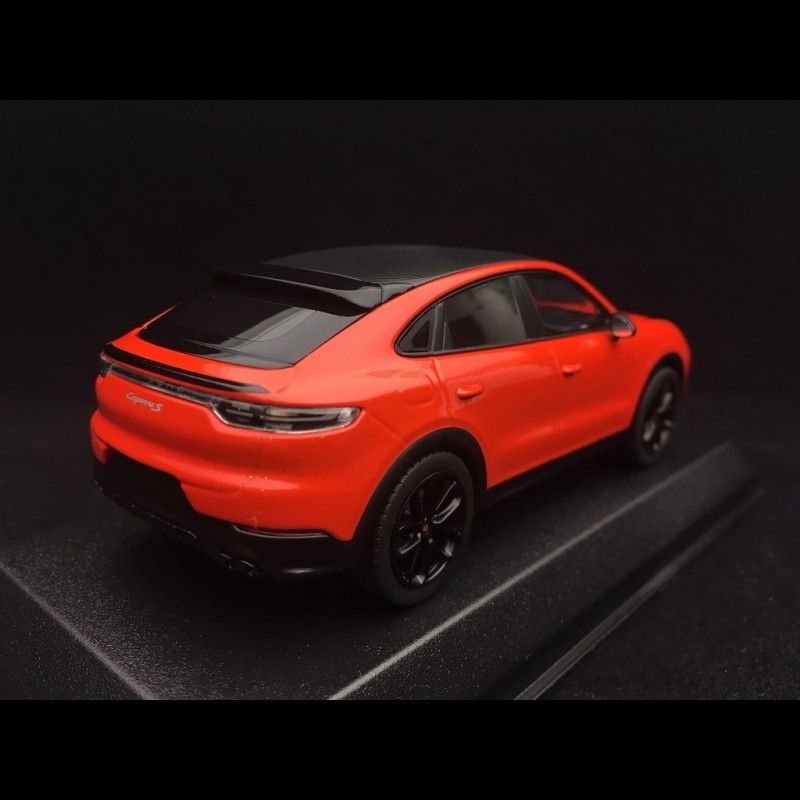 cayenne-s-coupe-2019-lava-