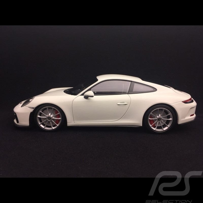 Porsche 911 type 991 GT3 Touring Phase II 2018 blanc 1/18 Minichamps 110067421