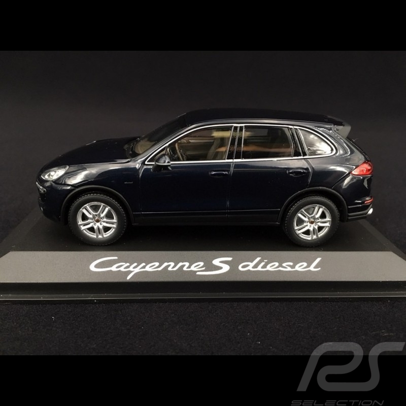 Porsche Cayenne S Diesel type 958 2015 midnight blue  metallic 1/43 Minichamps WAP0200080E