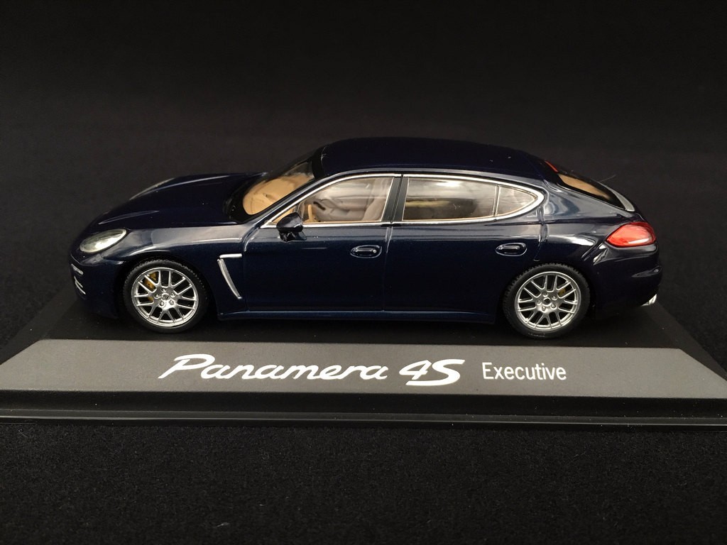 Porsche Panamera 4s Executive 14 Blue 1 43 Minichamps Wape Selection Rs