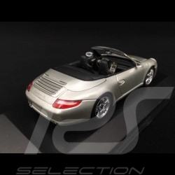 Porsche 911 Carrera S Cabriolet gris