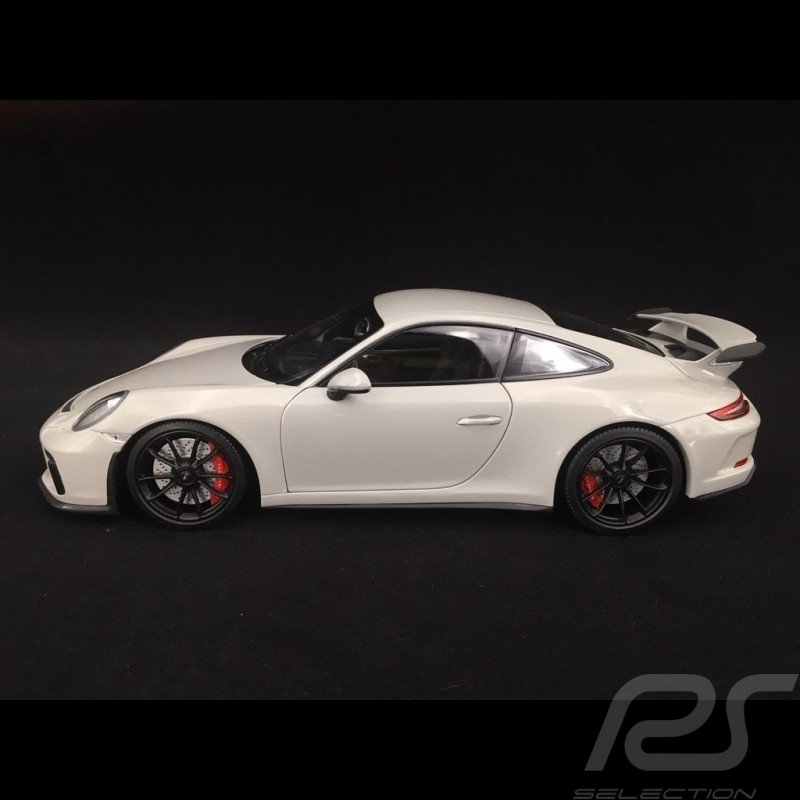 Porsche 911 type 991 GT3 phase II 2017 gris craie chalk grey kreidegrau 1/18 Minichamps 110067036