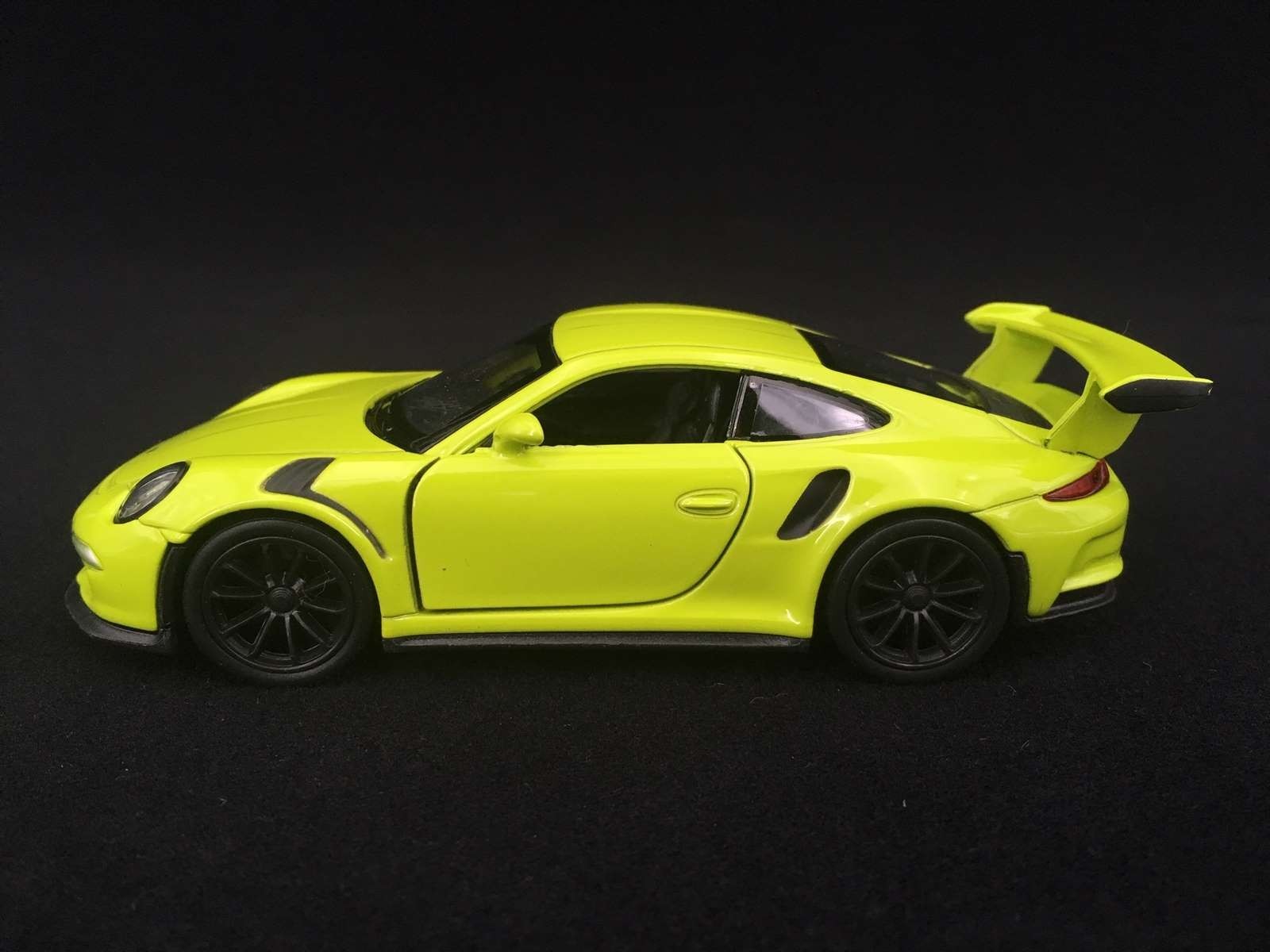 porsche 911 toy