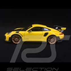 Porsche 911 type 991 GT2 RS phase II 2018 yellow / carbon 1/24 Maisto 31523